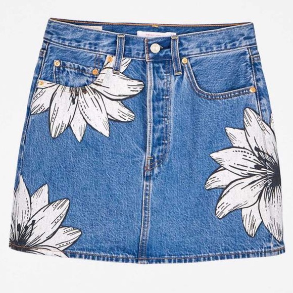 COPY - Levi’s X Farm Rio NWT 26 jean skirt-LAST ONE - Picture 11 of 15